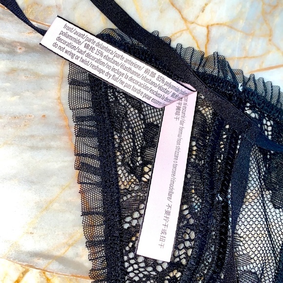 Victorias Secret Dream Angels Lace Ruffle trim Crotchless V string Panty Black - Picture 6 of 6